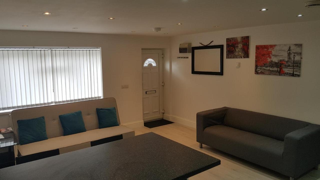 Central Windsor 2 Bedroom Flat With Free Parking Kültér fotó